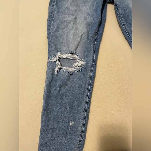 American Eagle Curvy Stretch Ripped Mom Jeans (Short Length) - Picture 2 of 8